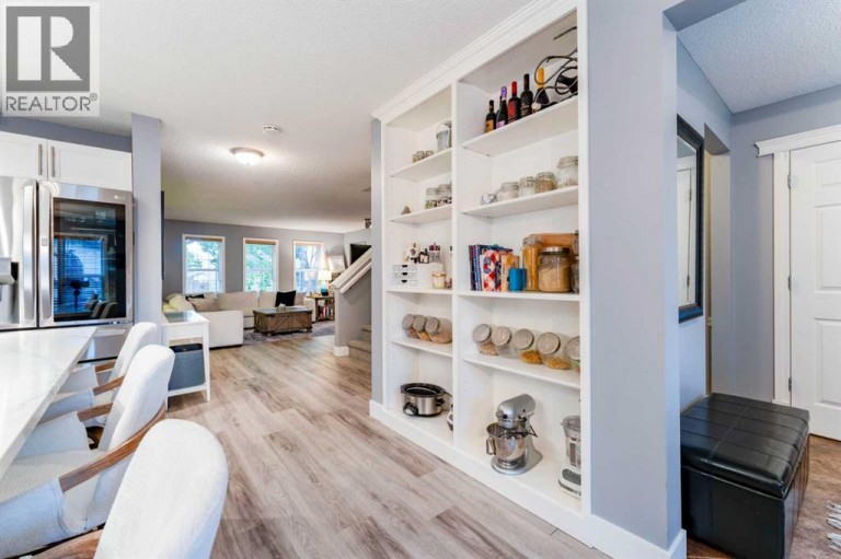 43 Elgin Drive SE, Calgary, Alberta, T2Z3Y7