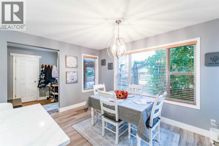 43 Elgin Drive SE, Calgary, Alberta, T2Z3Y7