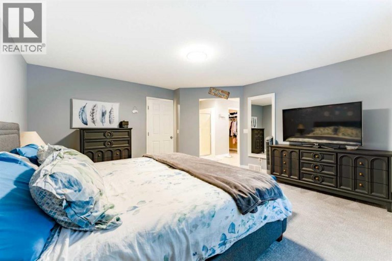 43 Elgin Drive SE, Calgary, Alberta, T2Z3Y7
