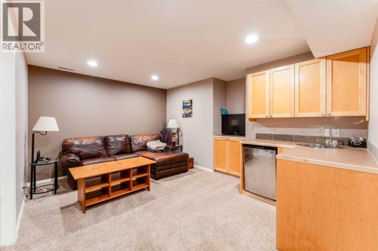 43 Elgin Drive SE, Calgary, Alberta, T2Z3Y7