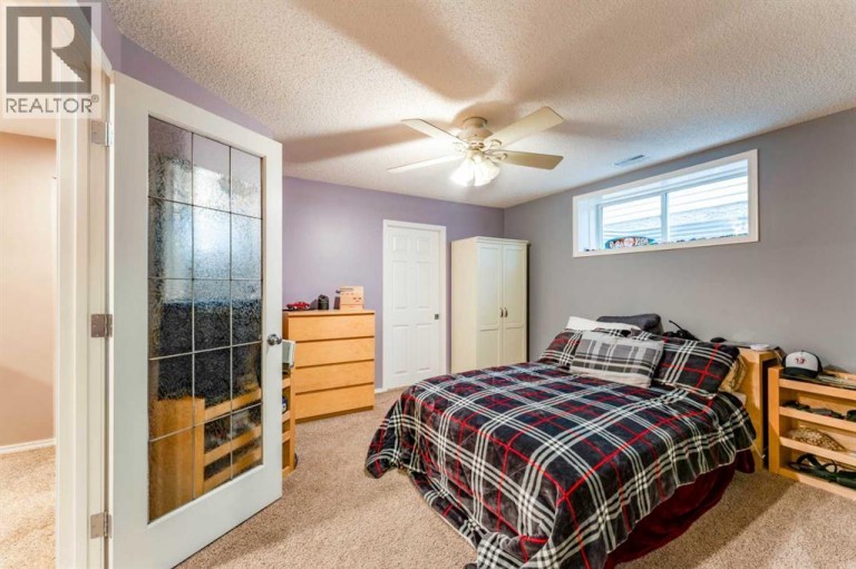 43 Elgin Drive SE, Calgary, Alberta, T2Z3Y7