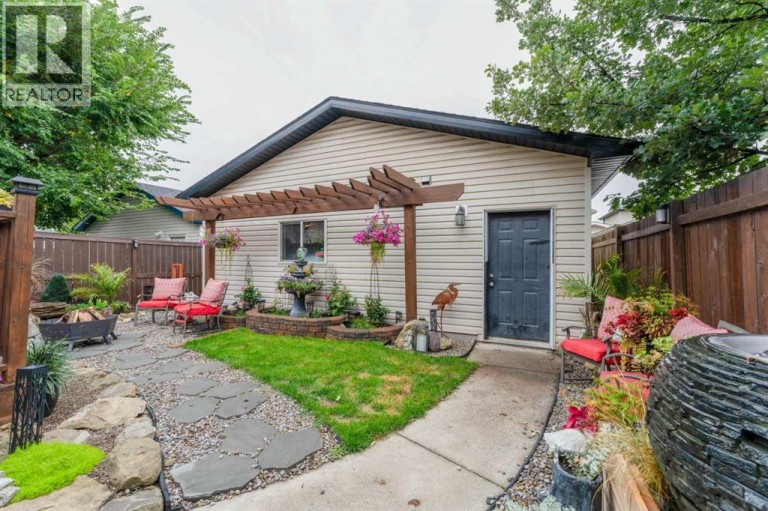 43 Elgin Drive SE, Calgary, Alberta, T2Z3Y7