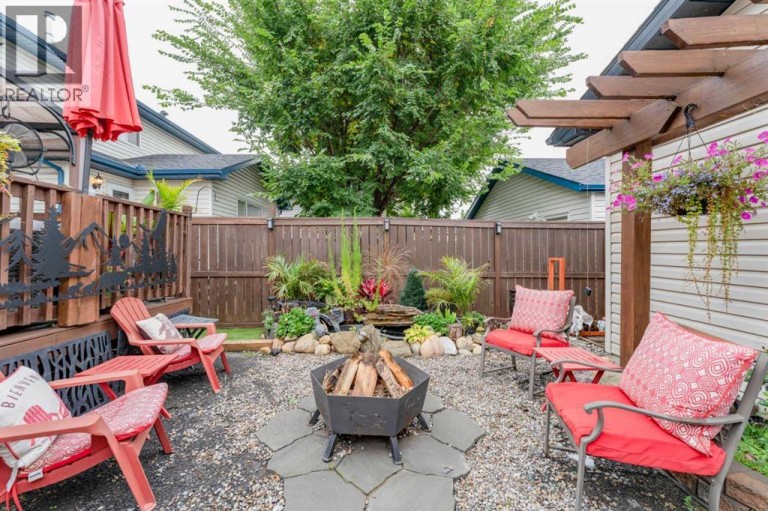 43 Elgin Drive SE, Calgary, Alberta, T2Z3Y7