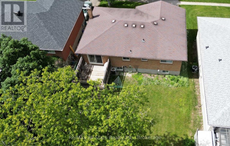 39 APPLEWOOD CRESCENT, Scugog (Port Perry), Ontario, L9L1G7