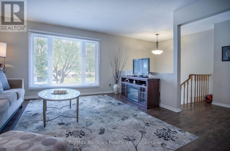 39 APPLEWOOD CRESCENT, Scugog (Port Perry), Ontario, L9L1G7