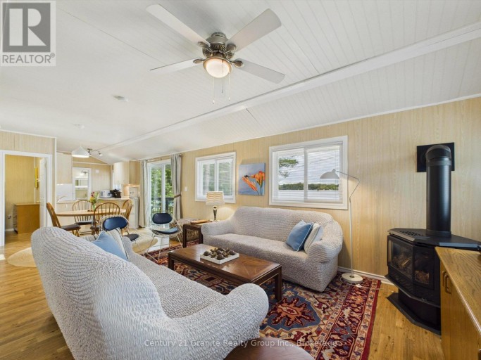 1014 OPAL LANE, Highlands East (Glamorgan), Ontario, K0M1R0