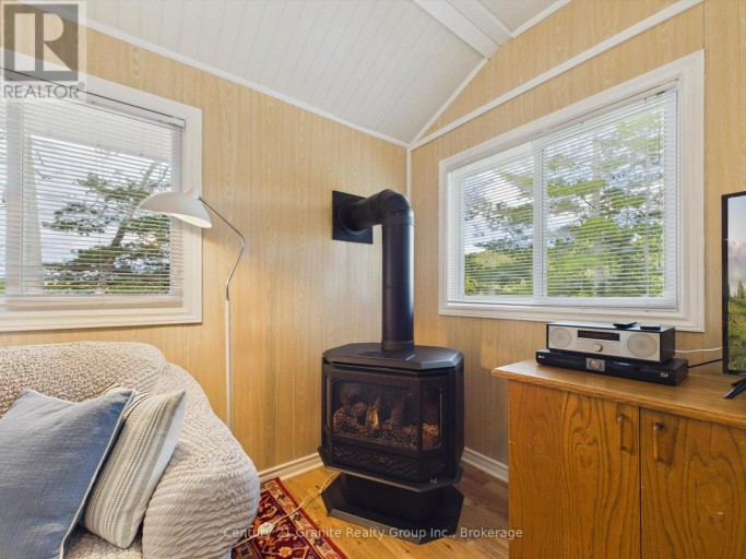 1014 OPAL LANE, Highlands East (Glamorgan), Ontario, K0M1R0