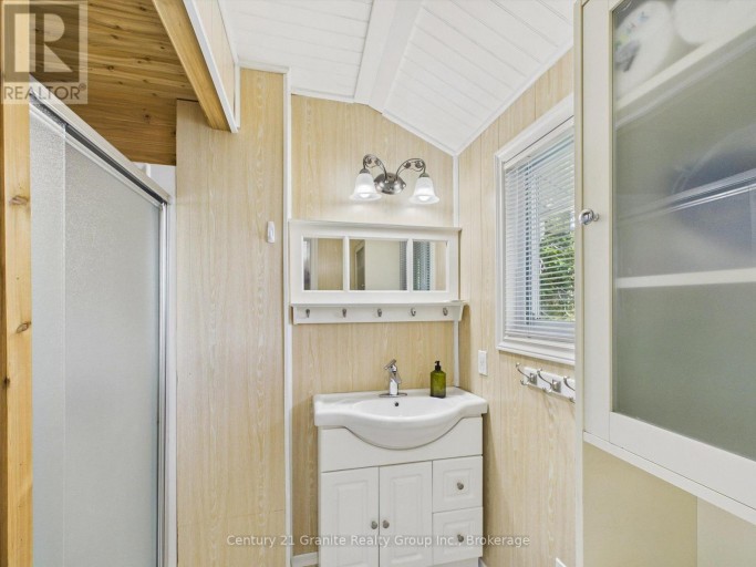 1014 OPAL LANE, Highlands East (Glamorgan), Ontario, K0M1R0