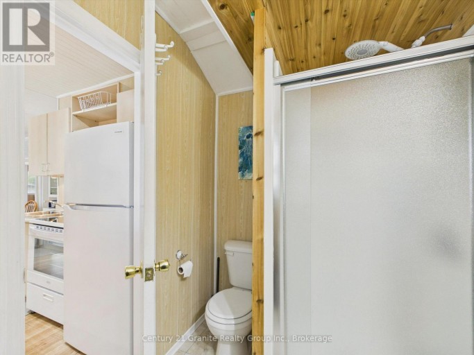 1014 OPAL LANE, Highlands East (Glamorgan), Ontario, K0M1R0