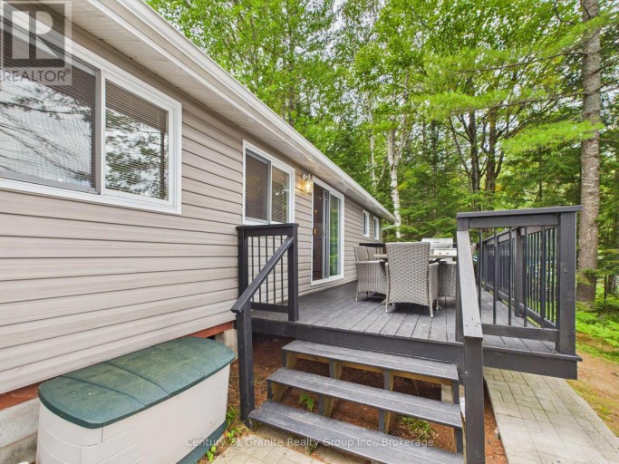 1014 OPAL LANE, Highlands East (Glamorgan), Ontario, K0M1R0