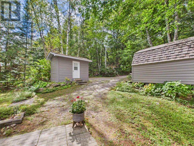 1014 OPAL LANE, Highlands East (Glamorgan), Ontario, K0M1R0