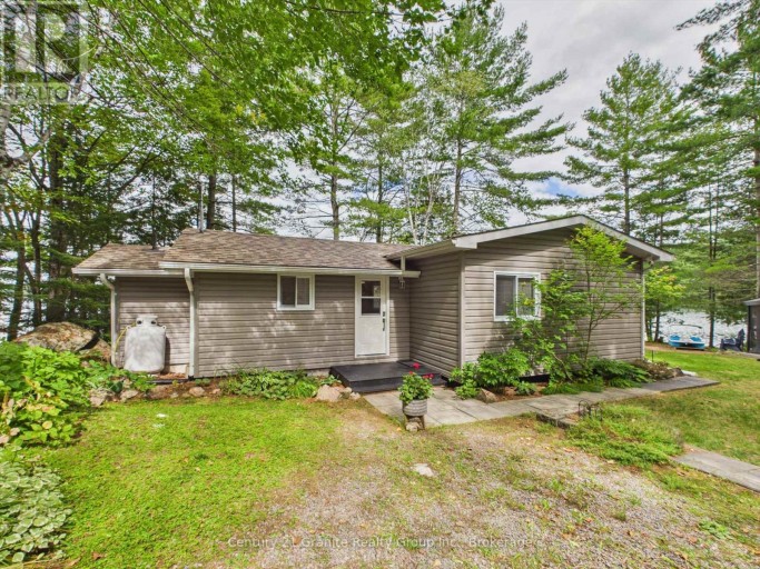 1014 OPAL LANE, Highlands East (Glamorgan), Ontario, K0M1R0