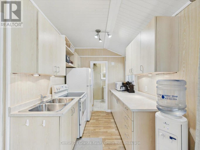 1014 OPAL LANE, Highlands East (Glamorgan), Ontario, K0M1R0
