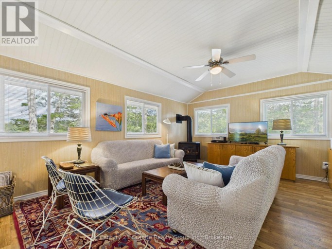 1014 OPAL LANE, Highlands East (Glamorgan), Ontario, K0M1R0
