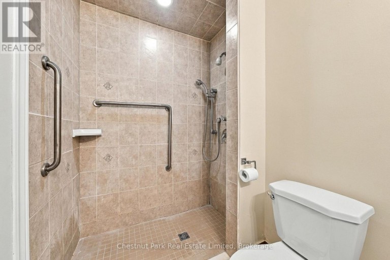 10 NORTHPORT STREET, Prince Edward County (Sophiasburg Ward), Ontario, K0K2T0