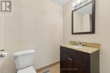 10 NORTHPORT STREET Prince Edward County (Sophiasburg Ward) Ontario photo 18