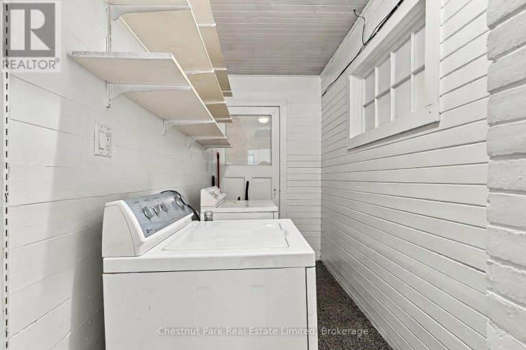 10 NORTHPORT STREET, Prince Edward County (Sophiasburg Ward), Ontario, K0K2T0