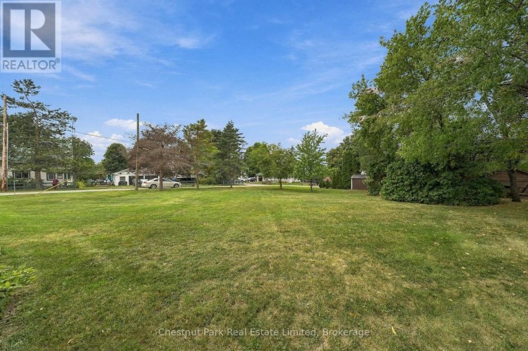 10 NORTHPORT STREET, Prince Edward County (Sophiasburg Ward), Ontario, K0K2T0