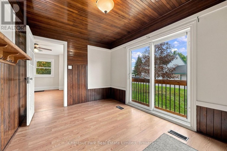 10 NORTHPORT STREET, Prince Edward County (Sophiasburg Ward), Ontario, K0K2T0
