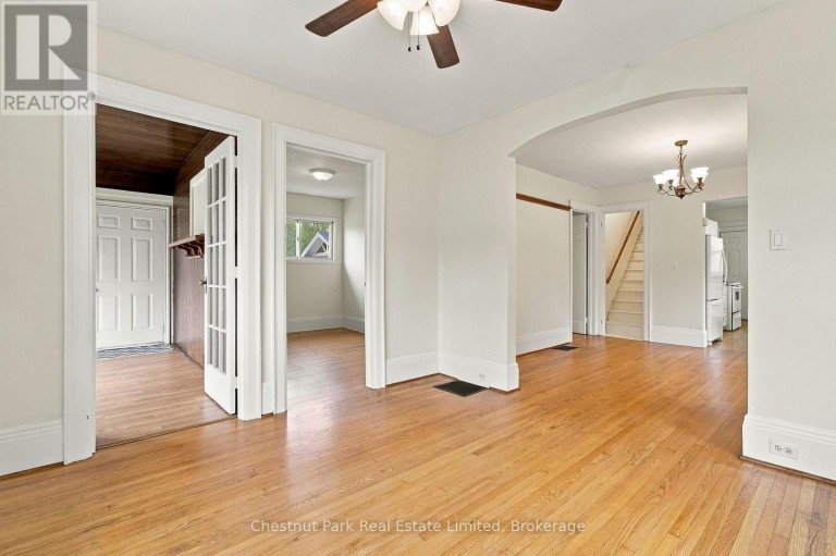 10 NORTHPORT STREET, Prince Edward County (Sophiasburg Ward), Ontario, K0K2T0