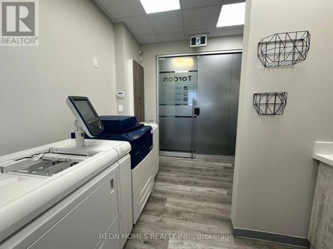 203 - 2855 MARKHAM ROAD, Toronto (Rouge), Ontario, M1X0C3