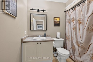 35 BEECH BOULEVARD Tillsonburg Ontario photo 17