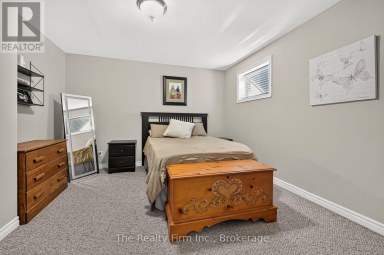35 BEECH BOULEVARD Tillsonburg Ontario photo 22