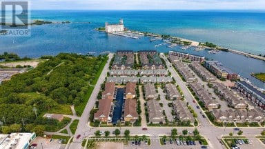 35 SIDE LAUNCH WAY Collingwood Ontario photo 2