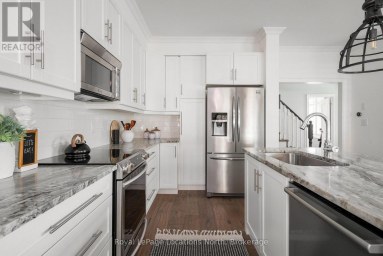 35 SIDE LAUNCH WAY Collingwood Ontario photo 8