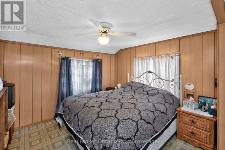 137 FOURTH STREET, Midland, Ontario, L4R3S9