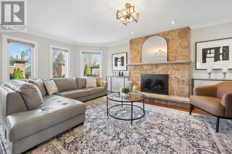 1217 SUGAR MAPLE COURT, Mississauga (Rathwood), Ontario, L4W4P6