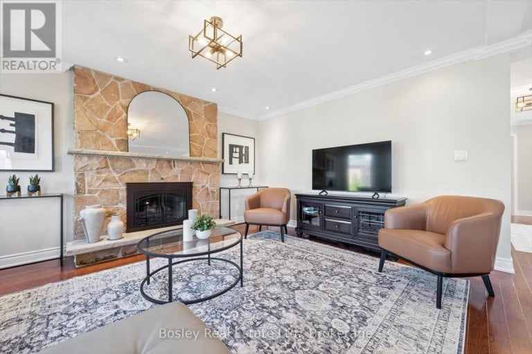 1217 SUGAR MAPLE COURT, Mississauga (Rathwood), Ontario, L4W4P6