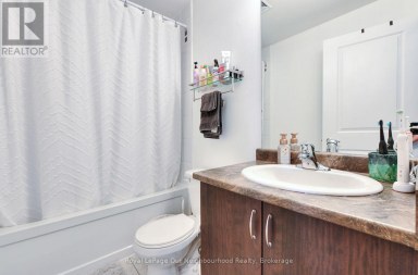 205 - 1 SIDNEY LANE Clarington (Bowmanville) Ontario photo 12