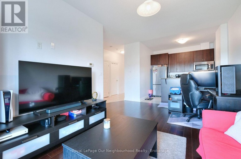 205 - 1 SIDNEY LANE, Clarington (Bowmanville), Ontario, L1C0C6