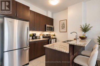 205 - 1 SIDNEY LANE Clarington (Bowmanville) Ontario photo 5