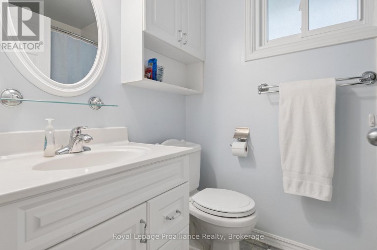 28 SHONIKER AVENUE, Quinte West (Trenton Ward), Ontario, K8V2B5