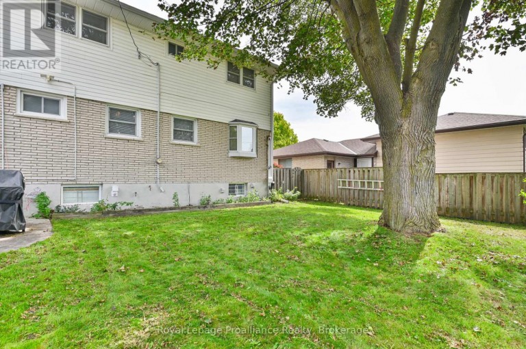 28 SHONIKER AVENUE, Quinte West (Trenton Ward), Ontario, K8V2B5
