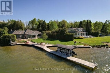 139 SOUTH SHORES ROAD Grey Highlands Ontario photo 2