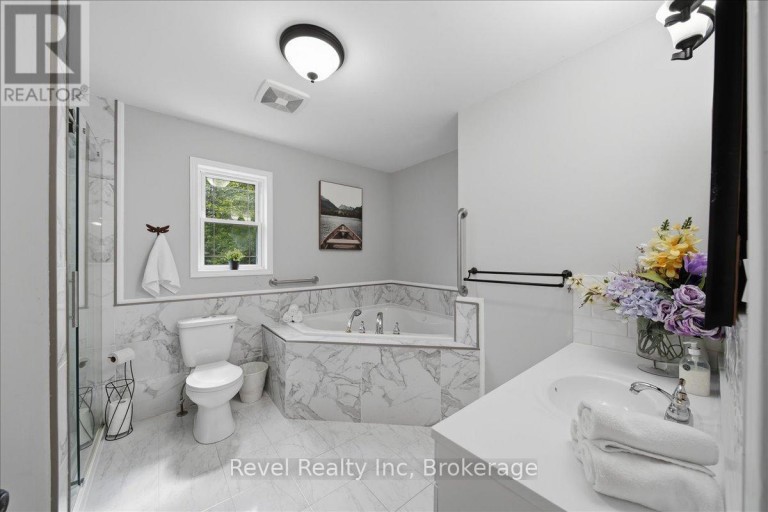 1100 MORNING GLORY DRIVE, Highlands East (Glamorgan), Ontario, K0M1R0
