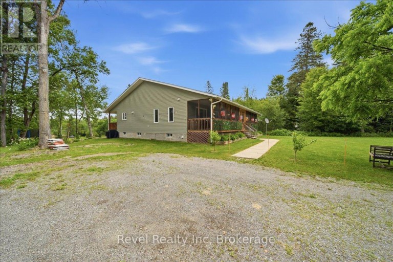 1100 MORNING GLORY DRIVE, Highlands East (Glamorgan), Ontario, K0M1R0