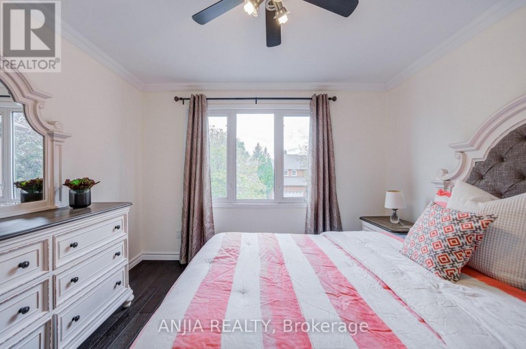 39 MILLCROFT WAY, Vaughan (Brownridge), Ontario, L4J6P2