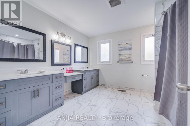 39 MILLCROFT WAY, Vaughan (Brownridge), Ontario, L4J6P2