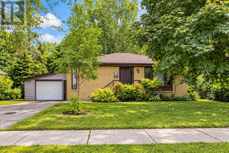 BSMT - 102 MURRAY DRIVE, Aurora (Aurora Highlands), Ontario, L4G2C5