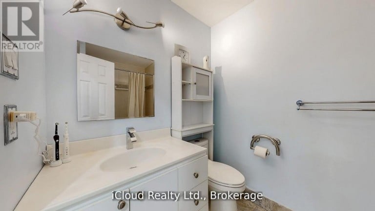19 FLAMINGO CRESCENT, Brampton (Southgate), Ontario, L6T2G4