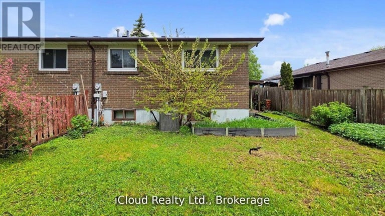 19 FLAMINGO CRESCENT, Brampton (Southgate), Ontario, L6T2G4