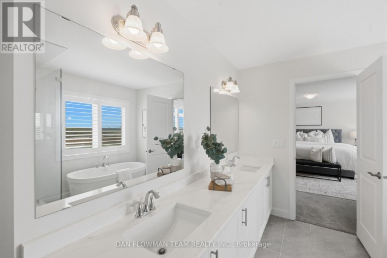 713 LATIMER WAY, Peterborough (Monaghan Ward 2), Ontario, K9K0H4