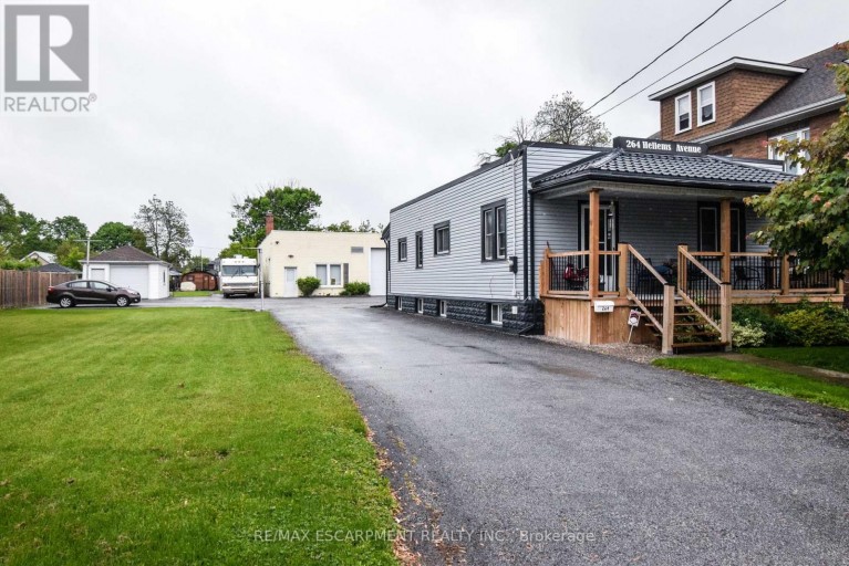 264 HELLEMS AVENUE, Welland (Welland Downtown), Ontario, L3B3B7