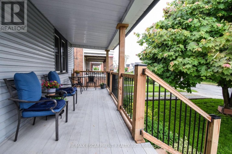 264 HELLEMS AVENUE, Welland (Welland Downtown), Ontario, L3B3B7