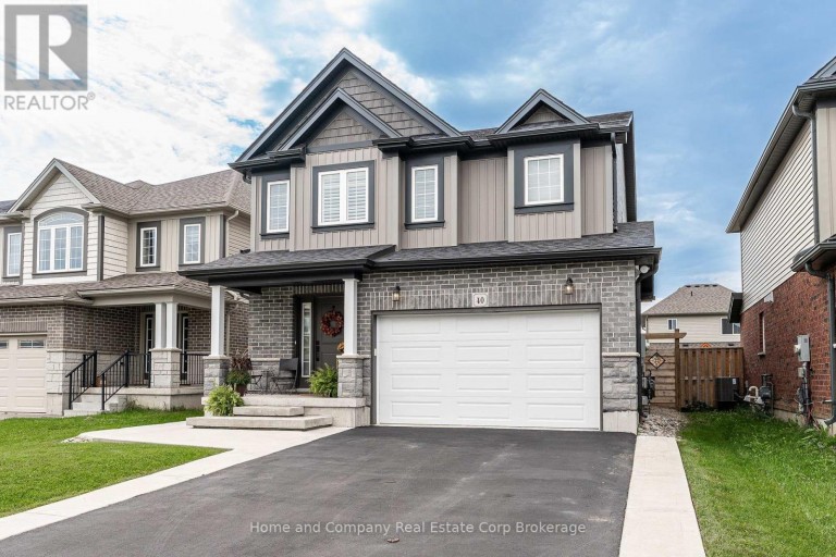40 ROBERTSON DR DRIVE, Stratford, Ontario, N5A0J5