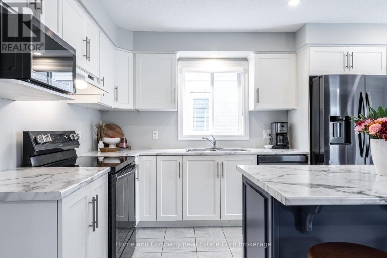 40 ROBERTSON DR DRIVE, Stratford, Ontario, N5A0J5